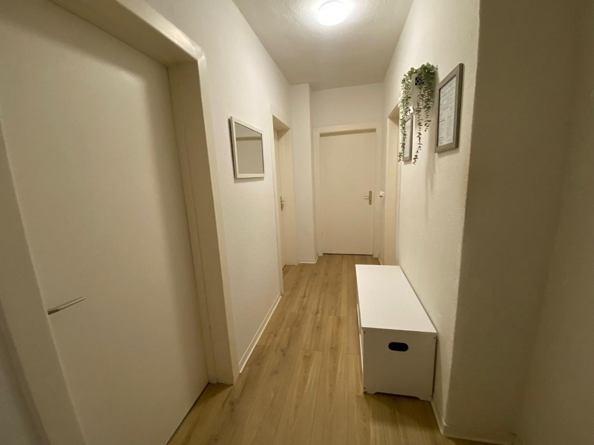 Zentrale 3-Zimmer Wohnung Mit Balkon - Perfekt Fuer Monteure Und Familien Neumünster Exterior foto